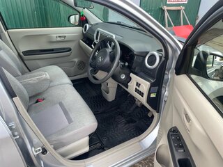 2016 Toyota Passo III, серебристый, 800000 рублей, вид 2
