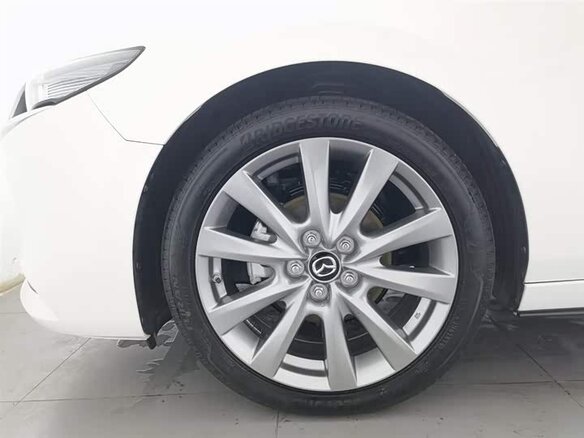 2024 Mazda 3 Axela IV (BP), белый, 2000000 рублей - вид 11