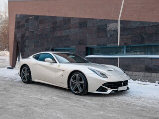 2014 Ferrari F12, белый, 26900000 рублей, вид 5