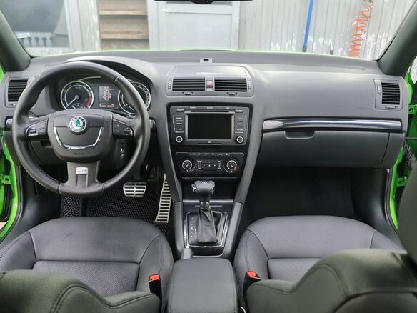 2012 Skoda Octavia RS II Рестайлинг, зелёный, 1370000 рублей - вид 11