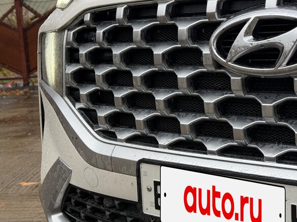 2021 Hyundai Santa Fe IV Рестайлинг, белый, 3500000 рублей - вид 19