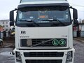 2005 Volvo FH, белый, 4000000 рублей