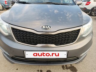 2015 Kia Rio III Рестайлинг, серый, 925000 рублей, вид 1