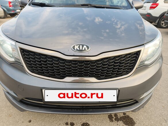 2015 Kia Rio III Рестайлинг, серый, 925000 рублей