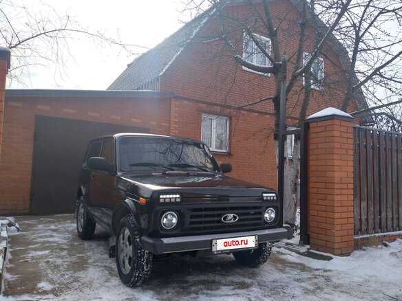 2018 Lada (ВАЗ) 2121 (4x4) I Рестайлинг, чёрный, 599999 рублей - вид 2