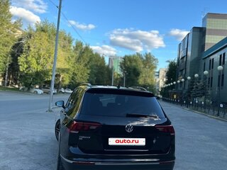 2021 Volkswagen Tiguan Allspace II, чёрный, 2699000 рублей, вид 4