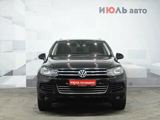 2014 Volkswagen Touareg II Рестайлинг, чёрный, 2050000 рублей, вид 2