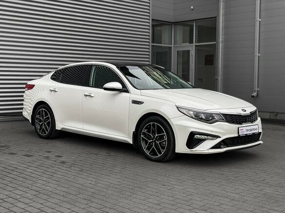 2018 Kia Optima IV Рестайлинг, белый, 2200000 рублей - вид 2