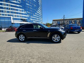 2014 Infiniti QX70, чёрный, 2350000 рублей, вид 2