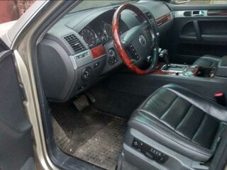 2006 Volkswagen Touareg I, бежевый, 900000 рублей, вид 3