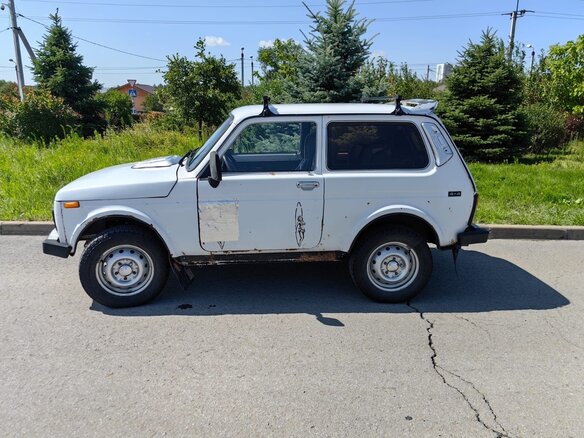 2003 Lada (ВАЗ) 2121 (4x4) I Рестайлинг, белый, 230000 рублей - вид 12