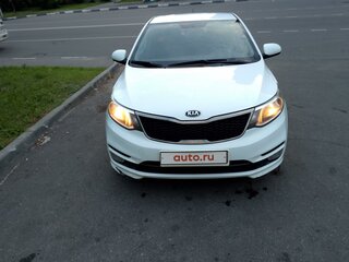 2017 Kia Rio III Рестайлинг, белый, 1290000 рублей, вид 1