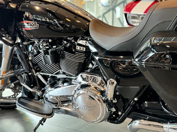 2025 Harley-Davidson Road Glide, чёрный, 3450000 рублей - вид 6