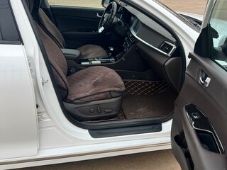 2019 Kia K5 II, белый, 2700000 рублей, вид 5