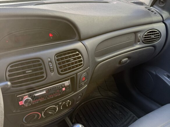 2002 Renault Megane I Рестайлинг, серый, 220000 рублей - вид 15