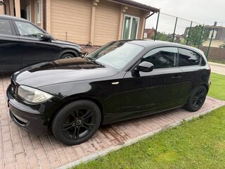 2011 BMW 1 серии 118i I (E81/E82/E87/E88) Рестайлинг, чёрный, 1200000 рублей, вид 3