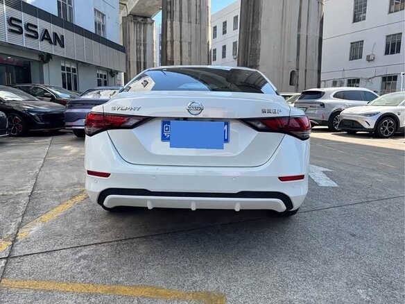 2022 Nissan Sylphy IV (B18), белый, 1650017 рублей - вид 5