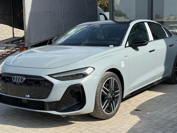 2026 Audi A5 L III (B10), серебристый, 5450000 рублей - вид 2