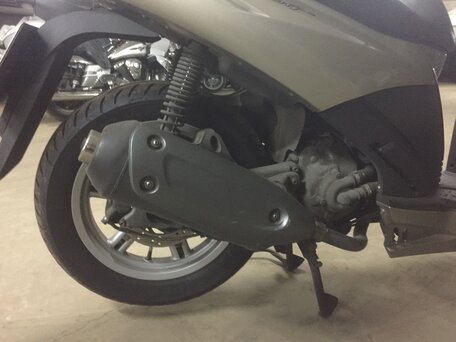 2010 Aprilia SportCity 300, серебристый, 300000 рублей, вид 5