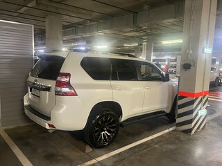 2017 Toyota Land Cruiser Prado 150 Series Рестайлинг 1, белый, 4900000 рублей, вид 5