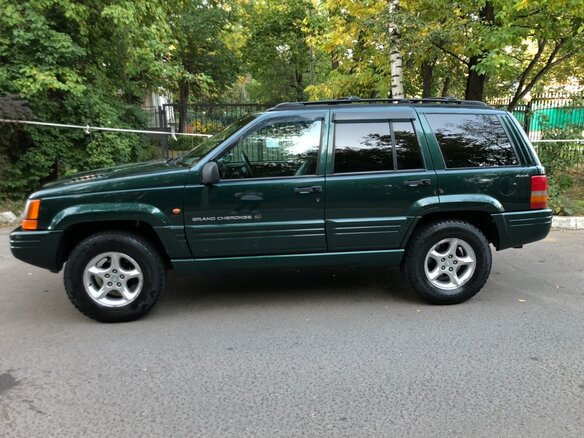 1997 Jeep Grand Cherokee I (ZJ) Рестайлинг, зелёный - вид 2