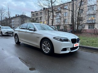 2013 BMW 5 серии 520d VI (F10/F11/F07) Рестайлинг, белый, 1690000 рублей, вид 3