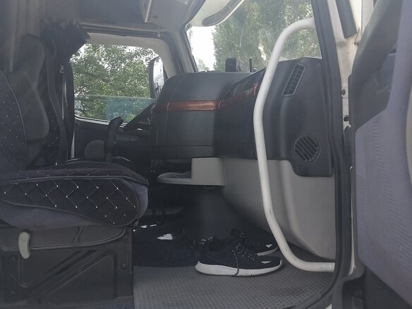 2003 Volvo VNL, белый, 1650000 рублей - вид 16