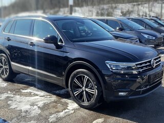 2018 Volkswagen Tiguan II, чёрный, 2670000 рублей, вид 1