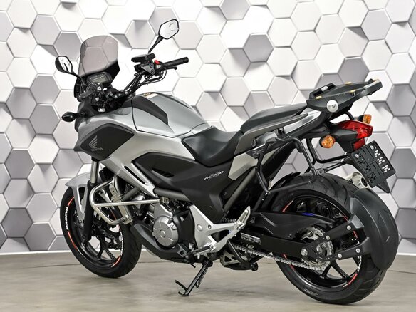 2013 Honda NC 700X, серебристый, 577000 рублей - вид 7