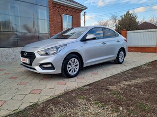 2018 Hyundai Solaris II, серебристый, 1550000 рублей, вид 1