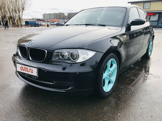 2007 BMW 1 серии 120i I (E81/E82/E87/E88) Рестайлинг, чёрный, 900000 рублей, вид 2