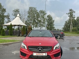 2015 Mercedes-Benz CLA 200 I (C117, X117), красный, 1690000 рублей, вид 2