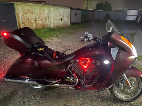 2007 Victory Vision Tour, красный, 940000 рублей, вид 5