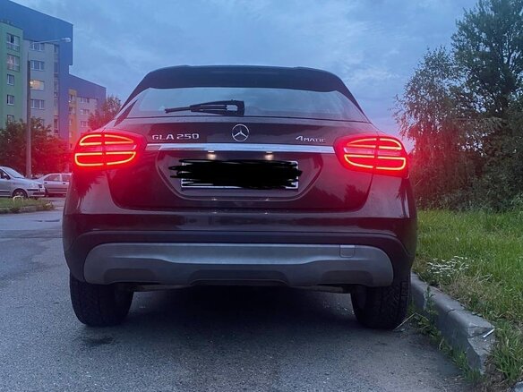 2014 Mercedes-Benz GLA 250 I (X156), коричневый, 1900000 рублей - вид 4