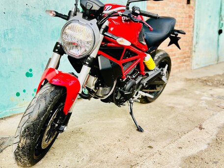 2018 Ducati Monster 797, красный, 649000 рублей, вид 2