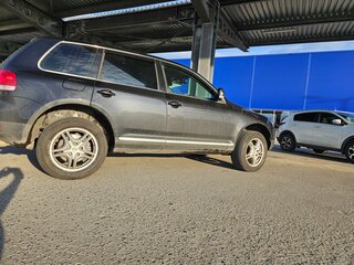 2006 Volkswagen Touareg I, чёрный, 960000 рублей, вид 4