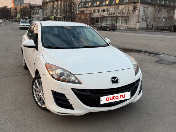 2011 Mazda 3 II (BL), белый, 830000 рублей - вид 1