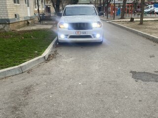 2006 Jeep Grand Cherokee III (WK), белый, 1400000 рублей, вид 3