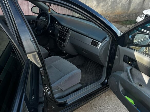 2008 Chevrolet Lacetti I, чёрный, 650000 рублей - вид 4