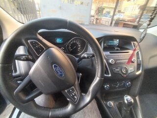 2017 Ford Focus III Рестайлинг, белый, 720000 рублей, вид 1