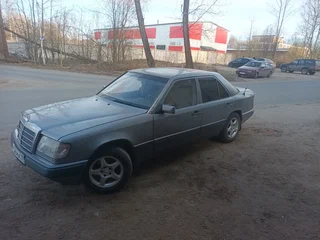 1993 Mercedes-Benz W124 200, серый, 300000 рублей, вид 2