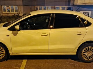 2014 Volkswagen Polo V, белый, 620000 рублей, вид 4