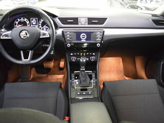 2016 Skoda Superb III, белый, 1830000 рублей, вид 4