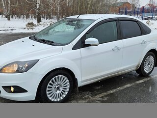 2010 Ford Focus II Рестайлинг, белый, 555000 рублей, вид 5