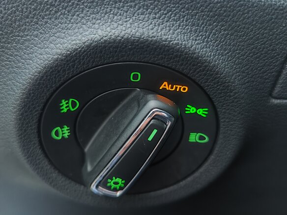2021 Skoda Rapid II, синий, 1790000 рублей - вид 9