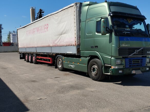 1995 Volvo FH, зелёный, 4500000 рублей - вид 3