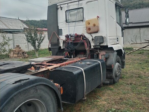 1999 Iveco EuroTech, белый, 750000 рублей - вид 12