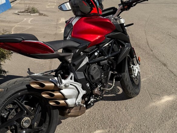 2018 MV Agusta Brutale 800, красный, 620000 рублей
