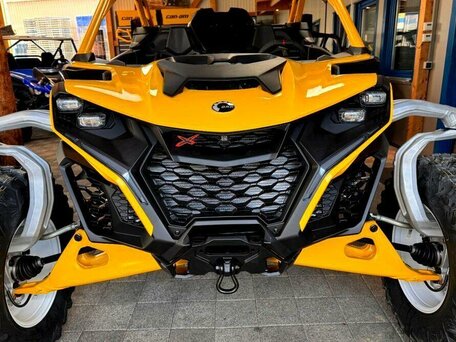 2024 BRP Can-Am Maverick R X RS SAS, жёлтый, 4200000 рублей, вид 4
