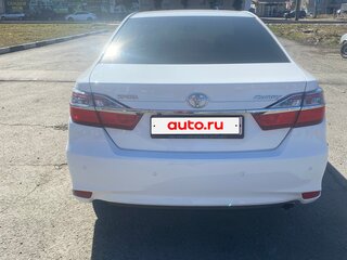 2016 Toyota Camry VII (XV50) Рестайлинг, белый, 2400000 рублей, вид 2